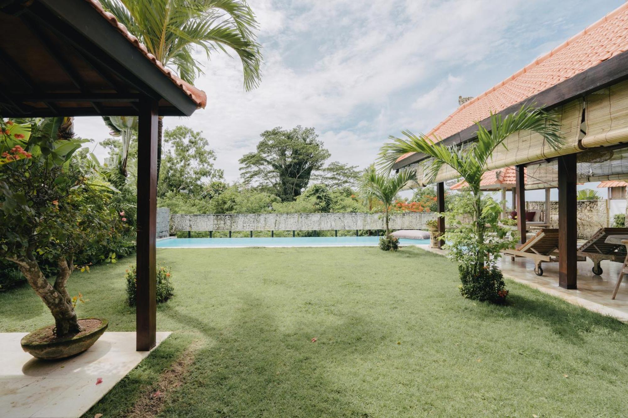 Tropical Villa Asmara Uluwatu Buitenkant foto
